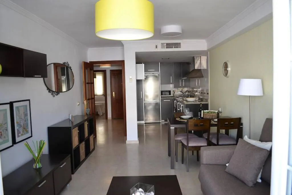 Precioso Apartamento En Primera Linea De Playa En Caleta De Velez Algarrobo Costa Spain