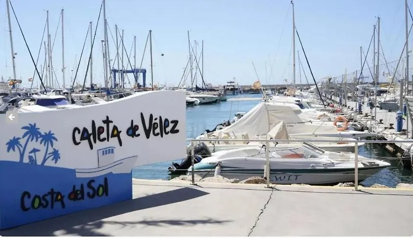 Precioso Apartamento En Primera Linea De Playa En Caleta De Velez Algarrobo Costa Apartment